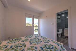 Апартаменты Villa Sandy Apartments Тиват Апартаменты с балконом-27