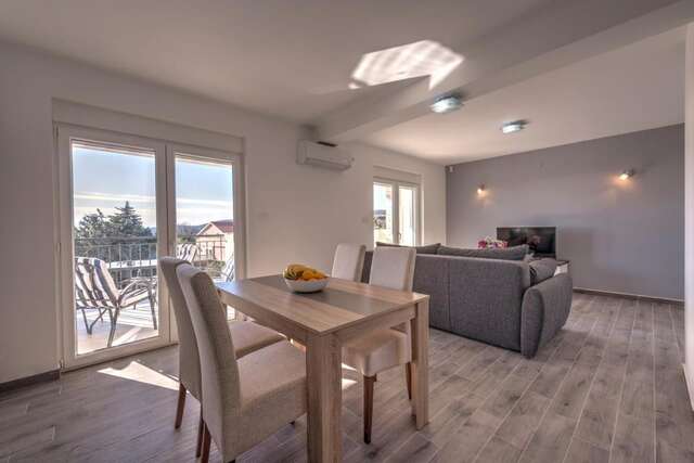Апартаменты Villa Sandy Apartments Тиват-13